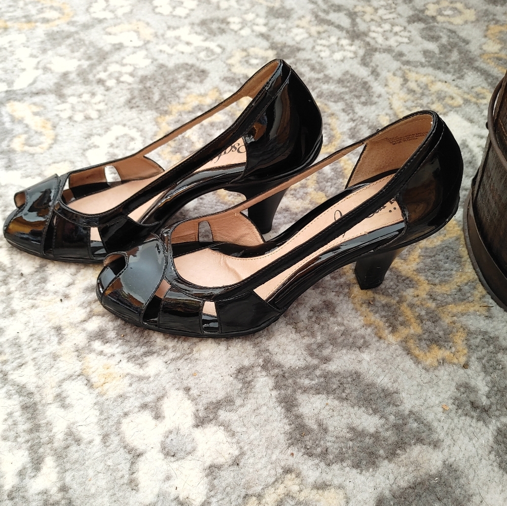 Euro Soft Black Dress shoe size 8.5
